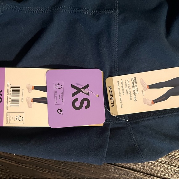 Two XS leggings - Picture 7 of 7